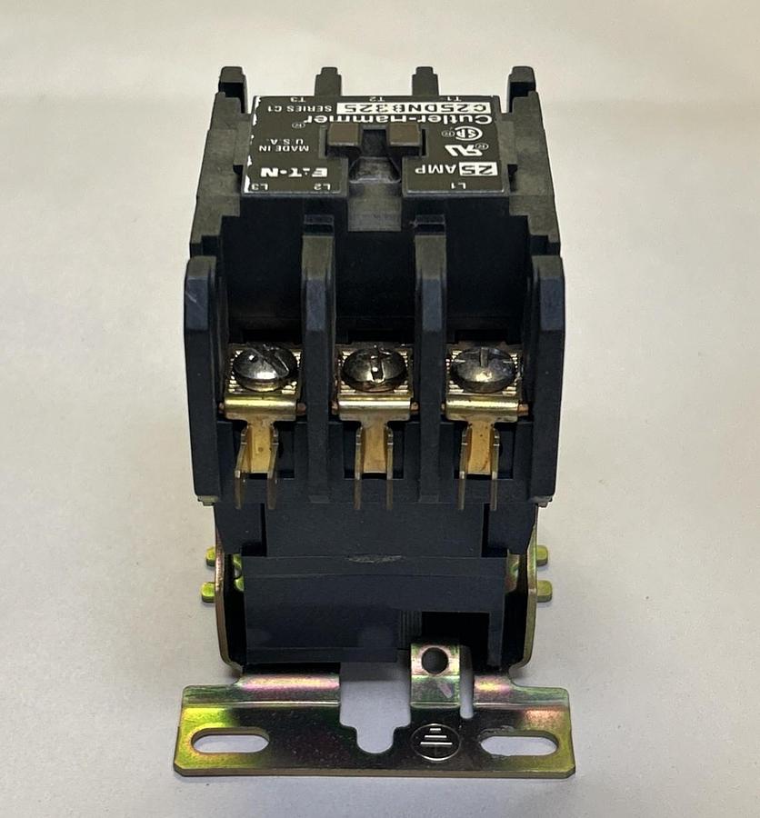 Used CUTLER-HAMMER,C25DNB325,CONTACTOR