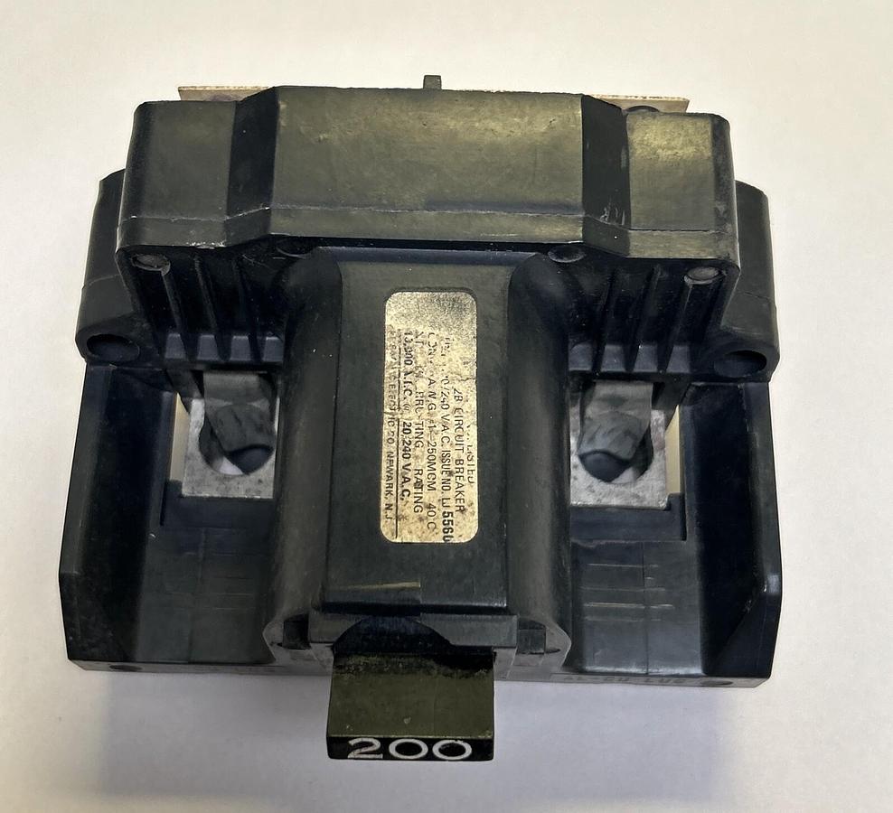 Used GENERAL ELECTRIC,NA,CIRCUIT BREAKER 200A 120/240V