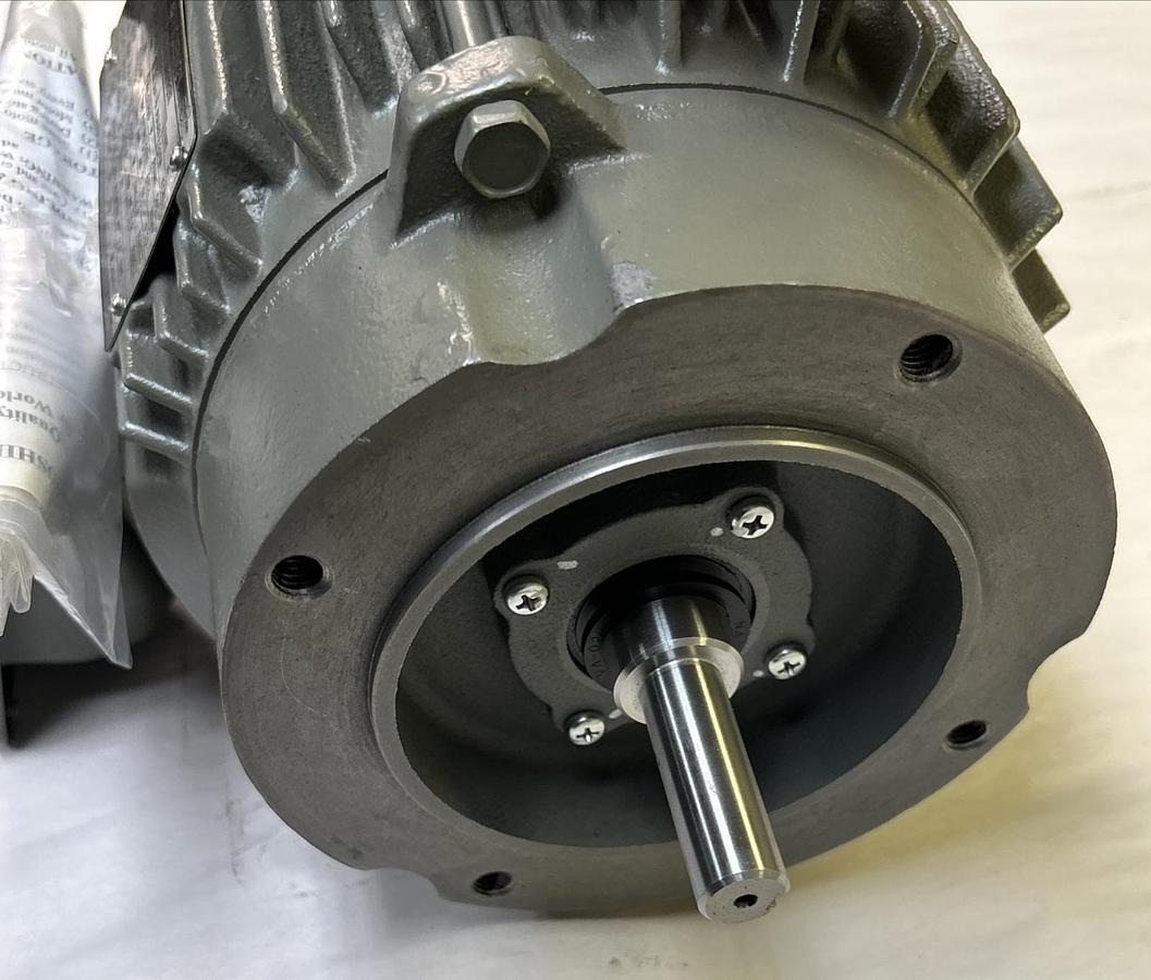 TOSHIBA,B1/24EMC2AOZ,INDUCTION MOTOR 1/2HP 1755RPM 230/460V 3PH 56C FRAME NOS