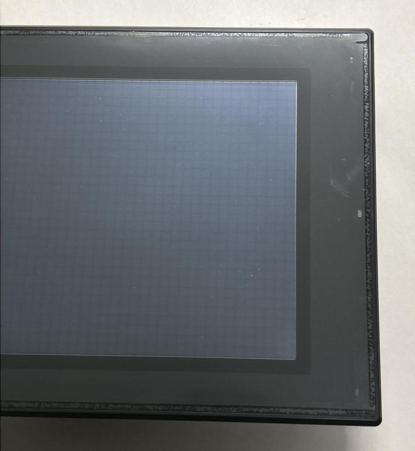 Used KEYENCE,VT2-10SB,OPERATOR INTERFACE TOUCHSCREEN 100-240V