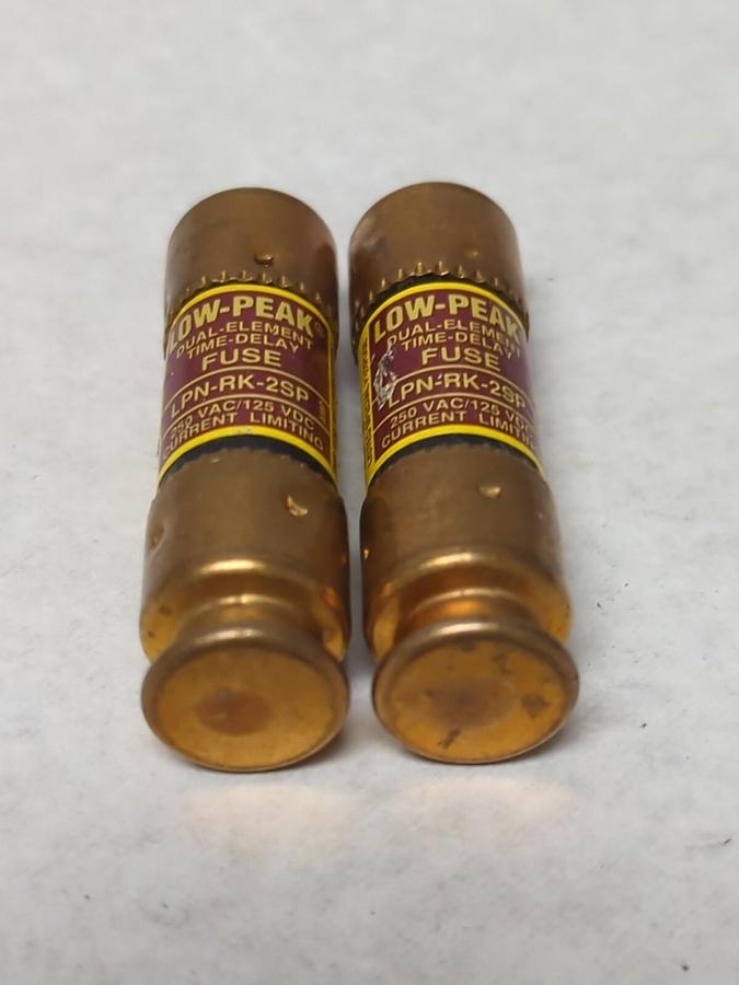 Used COOPER BUSSMANN,LPN-RK-2SP,LOW-PEAK 2 AMP FUSE LOT OF 2 PRE-OWNED
