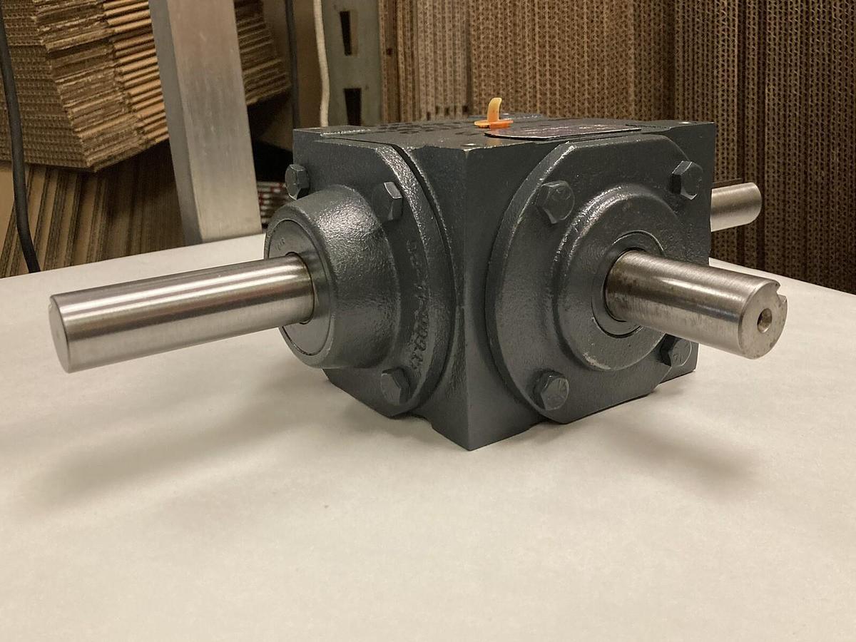 Hub City,0221-16050,Gear Reducer Ratio 1:1 Model 150