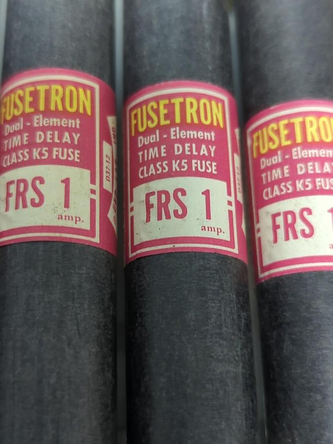 COOPER BUSSMANN,FRS1,TIME-DELAY 1 AMP FUSES LOT OF 5 NOS