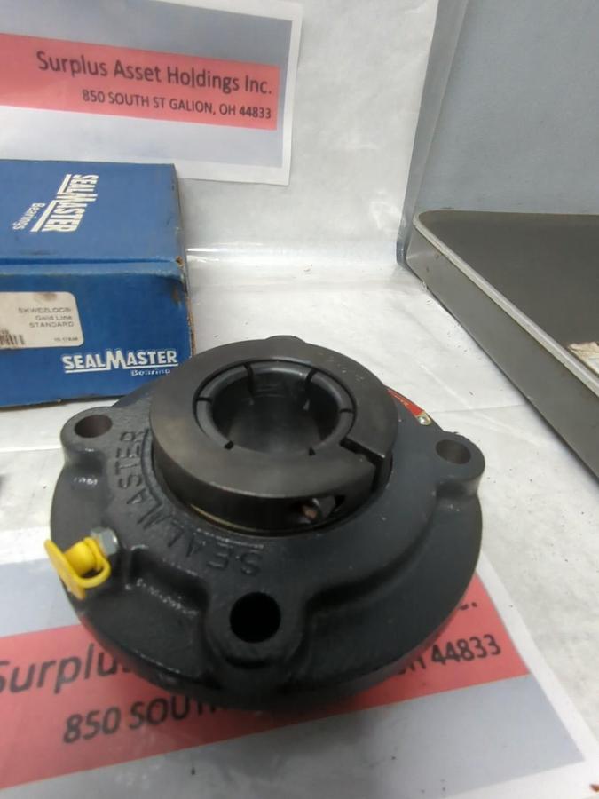 SEALMASTER,MFC-27T,ROUND FLANGE 4-BOLT BEARING 1-11/16 IN BORE SKWEZLOC COLLAR