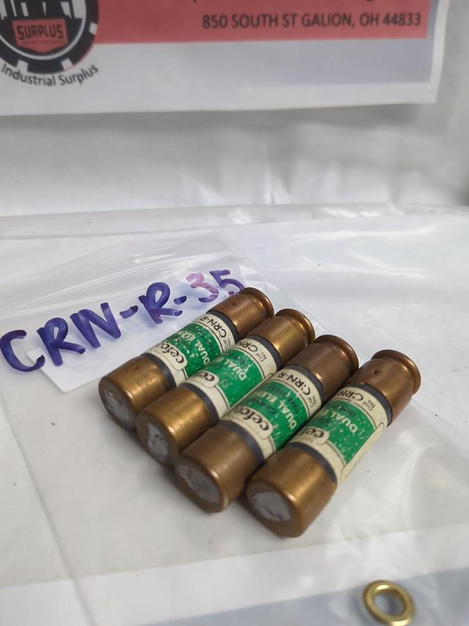 Used CEFCO,CRN-R-35,DUAL ELEMENT 35 AMP FUSE LOT OF 4 PRE-OWNED