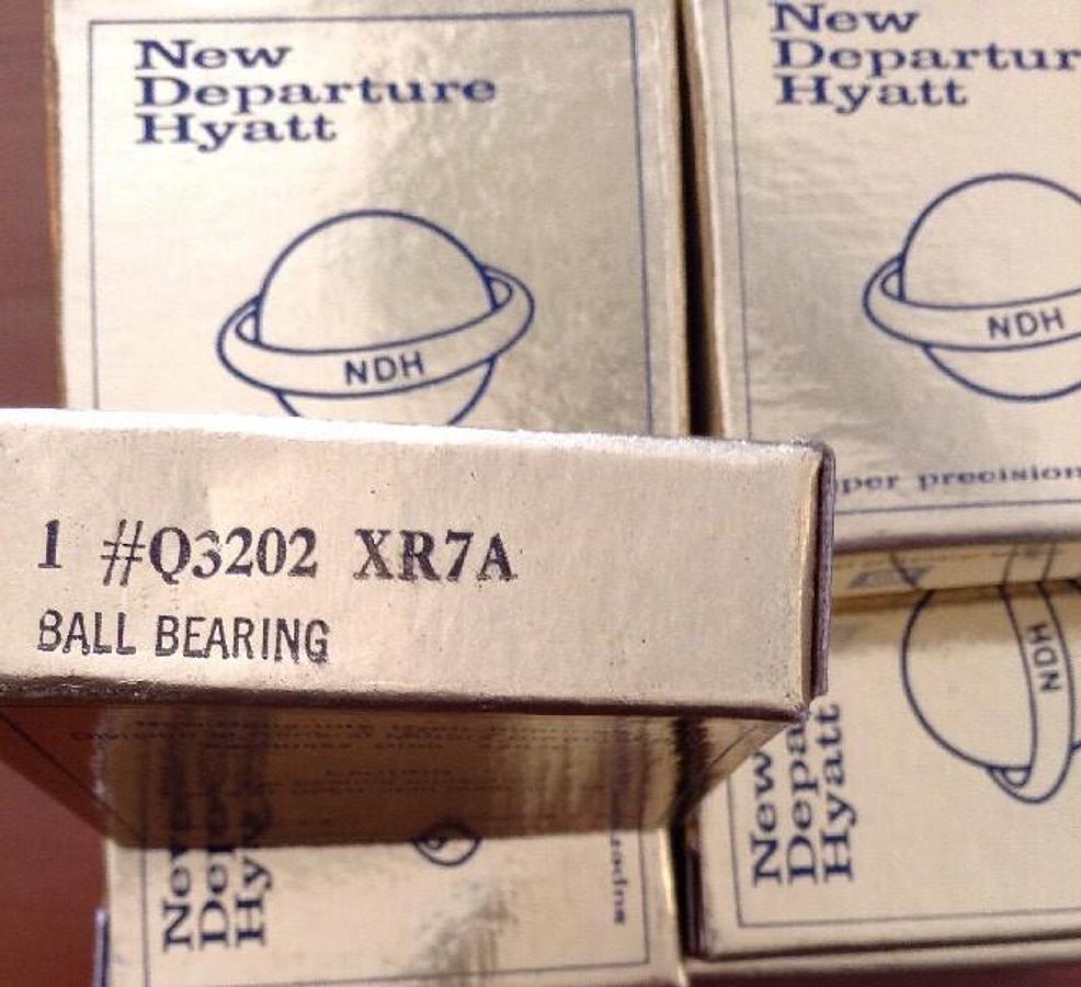 New Departure Hyatt,Q3202 XR7A,Super Precision Bearing