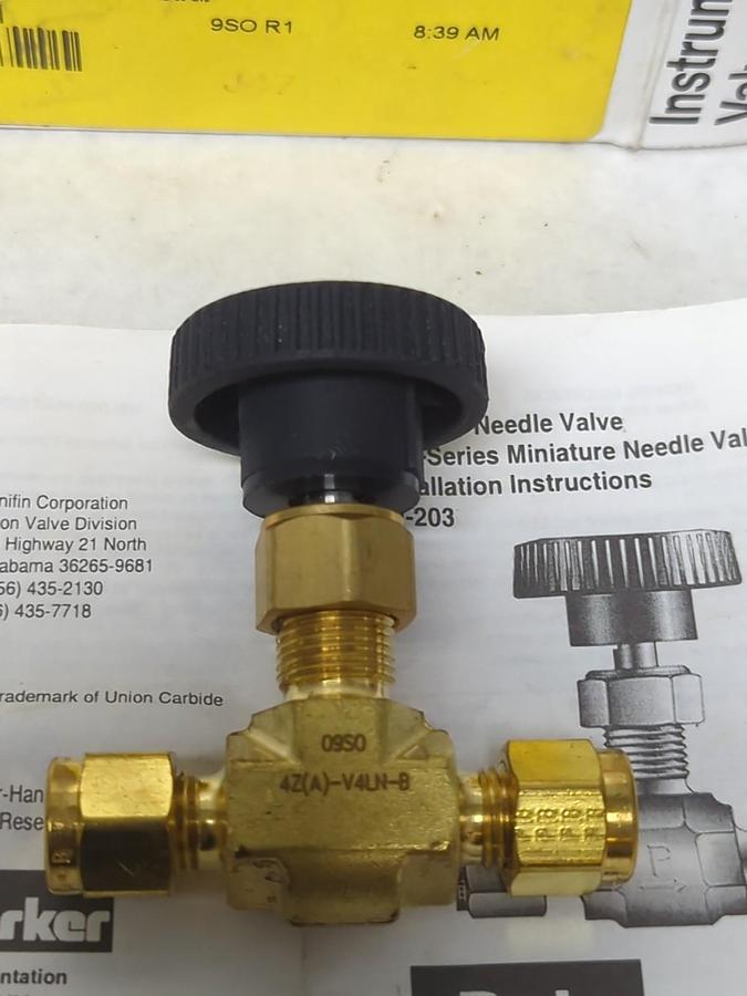 PARKER,4Z-V4LN-B,BRASS NEEDLE VALVE NOS