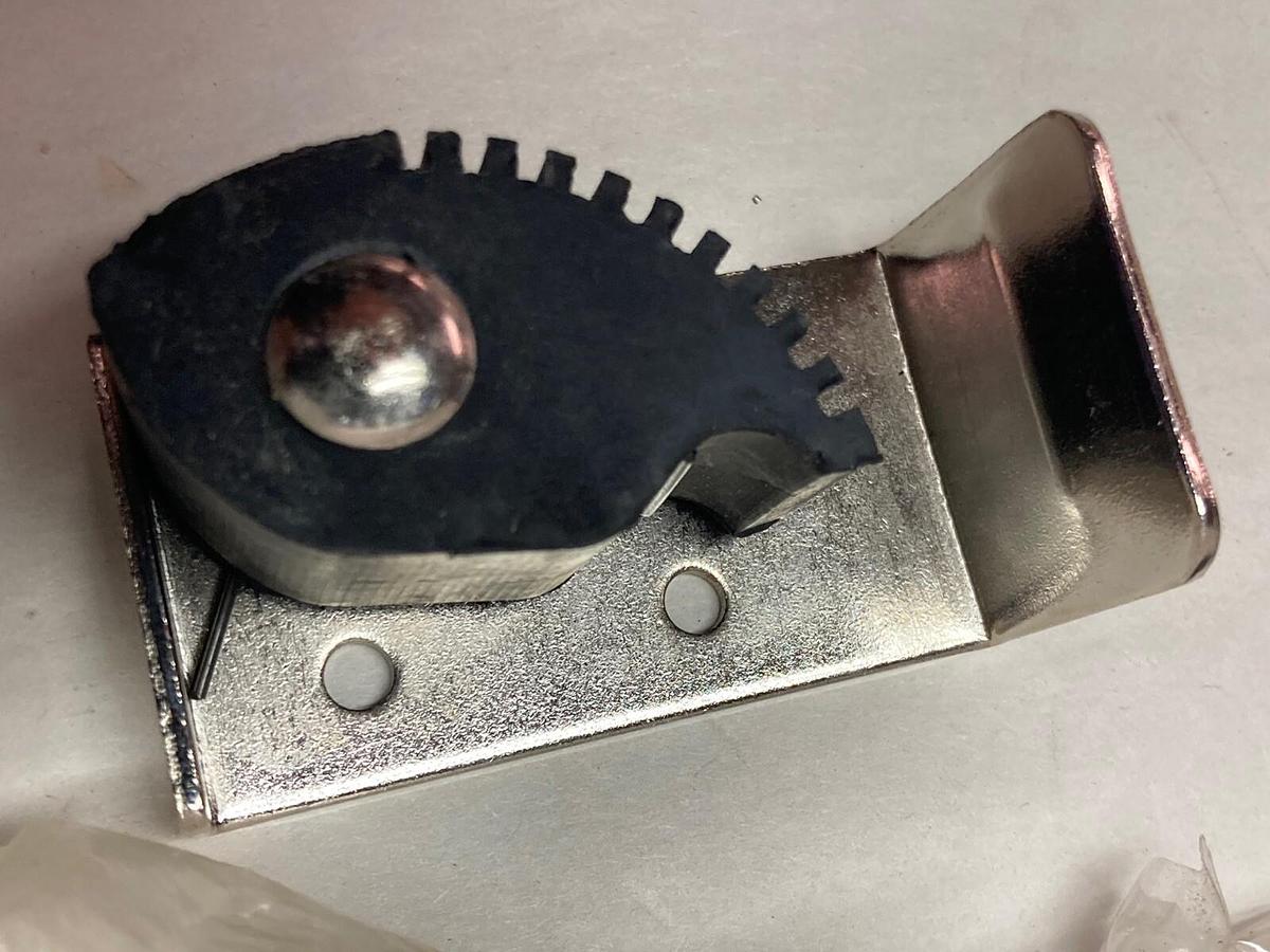 Thunder Group,SLMBH003,Handy Hold Nickel Plated Mop and Broom Holder LOT OF 10