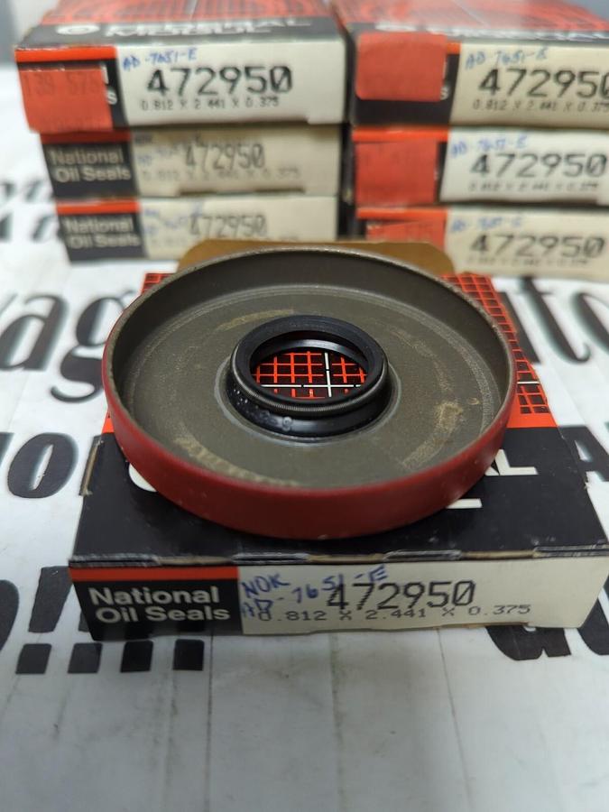 NATIONAL SEALS FEDERAL MOGUL,472950,OIL SEALS 0.812X2.441X0.375 LOT OF 7 NOS