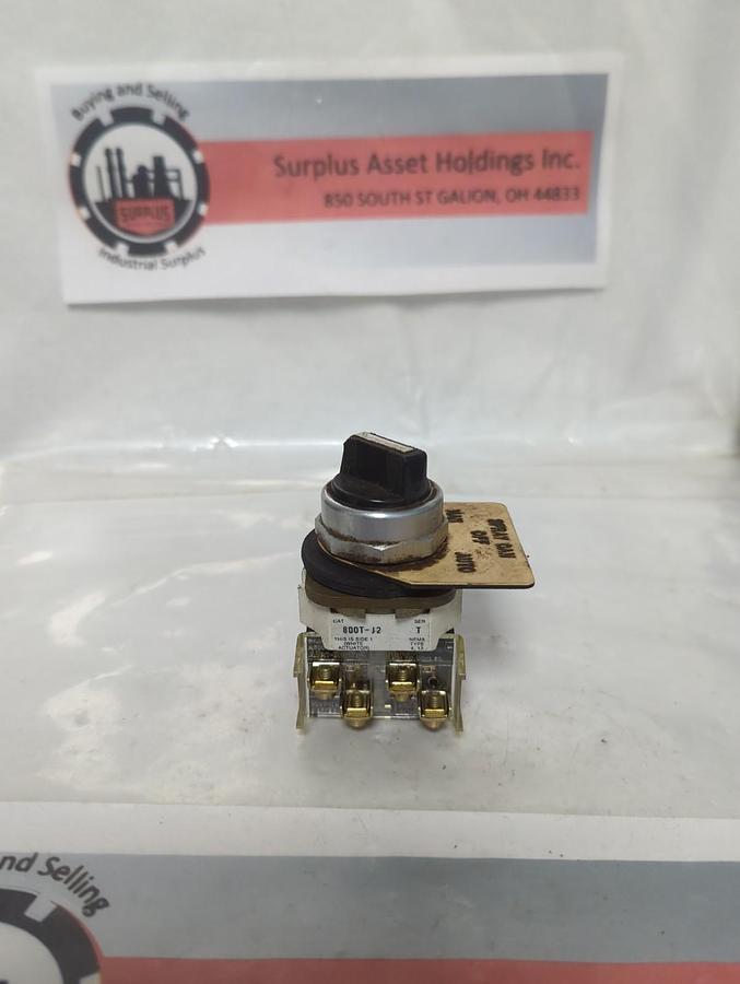 Used ALLEN BRADLEY,800T-J2,SERIES T SELECTOR SWITCH PRE-OWNED