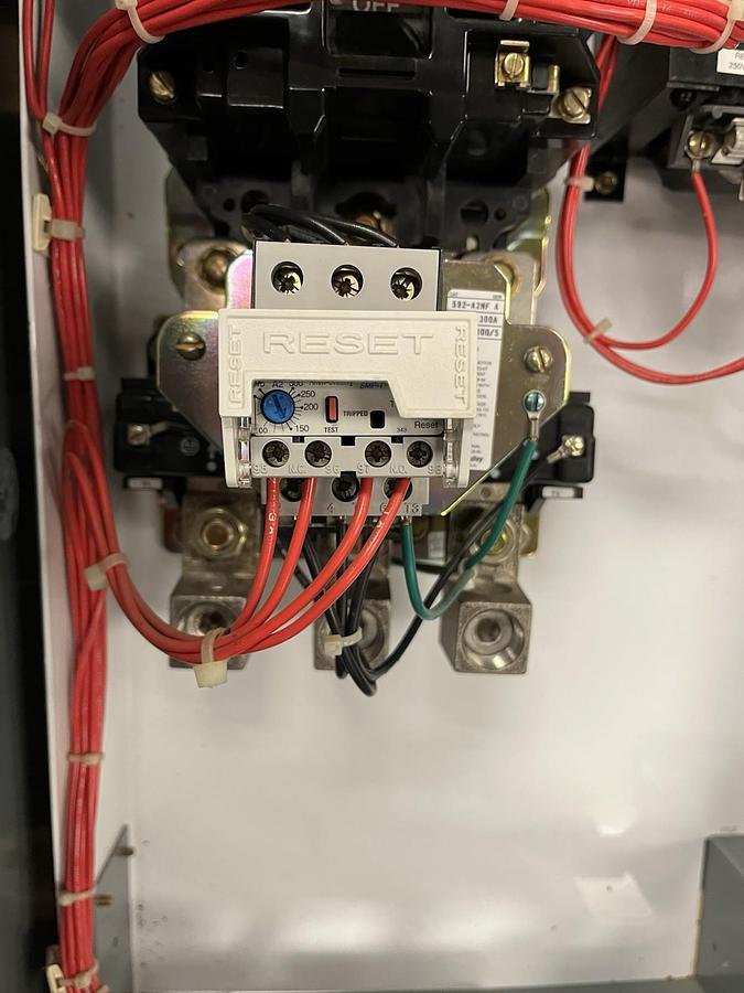 Used Allen-Bradley,2113,Size 5 MCC Starter Feeder Bucket 125HP 480V 250A Breaker