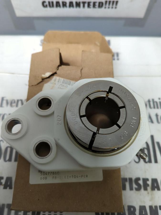 DODGE,127615 FB-DLEZ-104-PCR,FLANE MOUNT BEARING 2-BOLT BASE 1-1/4 IN BORE NOS