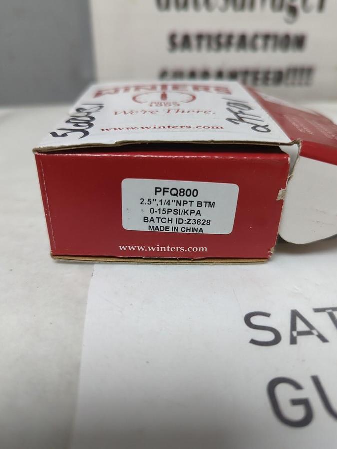 WINTERS,PFQ800,2-1/2 IN PRESSURE GAUGE 1/4 IN NPT 0-15 PSI/KPA NOS