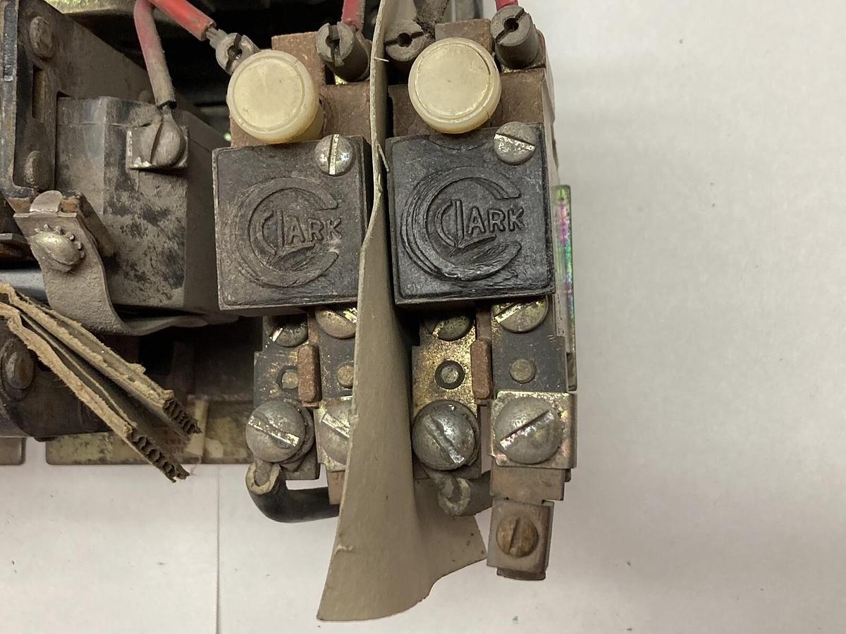 Used Sylvania,13U32,3-Pole Magnetic Starter Type CY Size 2