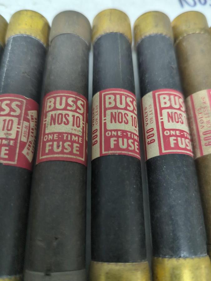 Used COOPER BUSSMANN,NOS-10,ONE-TIME 10 AMP FUSE LOT OF 7 PRE-OWNED