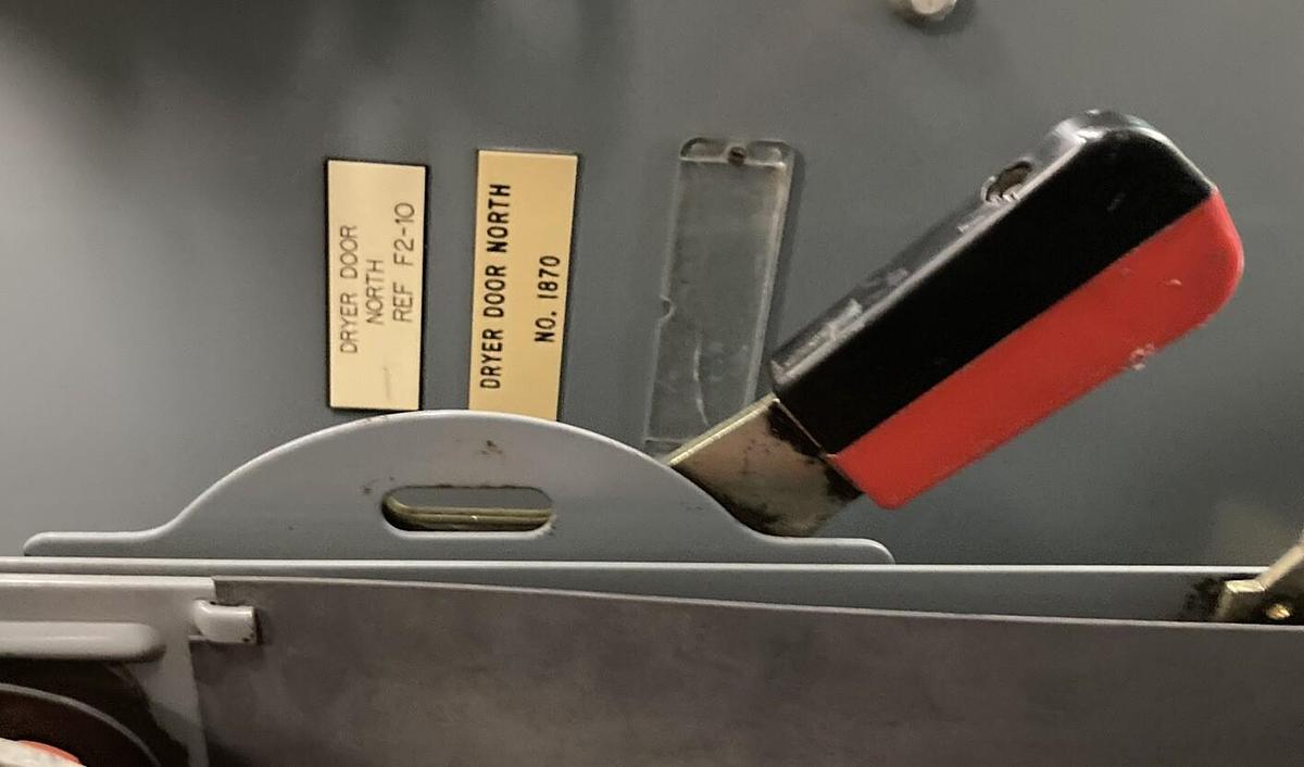 Used Square D,QMB324W,3-Pole Fusible Branch Panelboard Switch 200 Amp 240V Ser E1