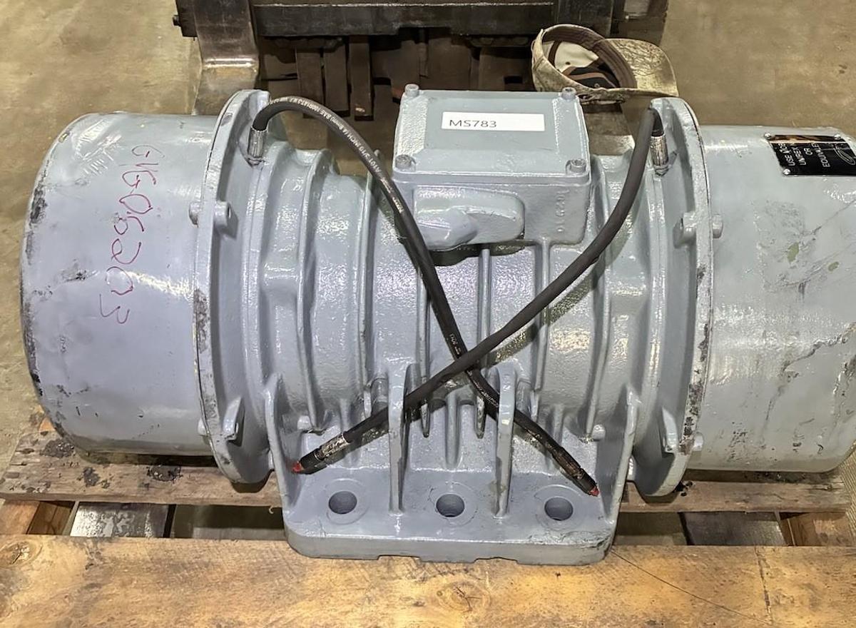 Used SYNTRON,SPV8110C0BK,VIBRATOR SHAKER 10kW 3PH 900RPM