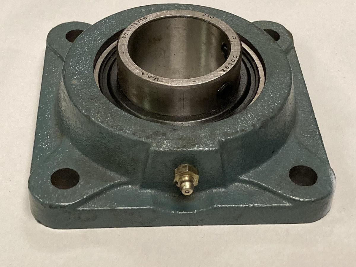 Used Dodge,F4B-SC-115,Cast Iron Flange Unit