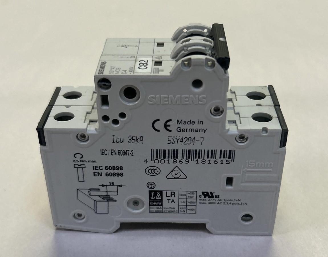 Used SIEMENS,5SY4204-7,CIRCUIT BREAKER 4A 400V 2P LOT OF 5