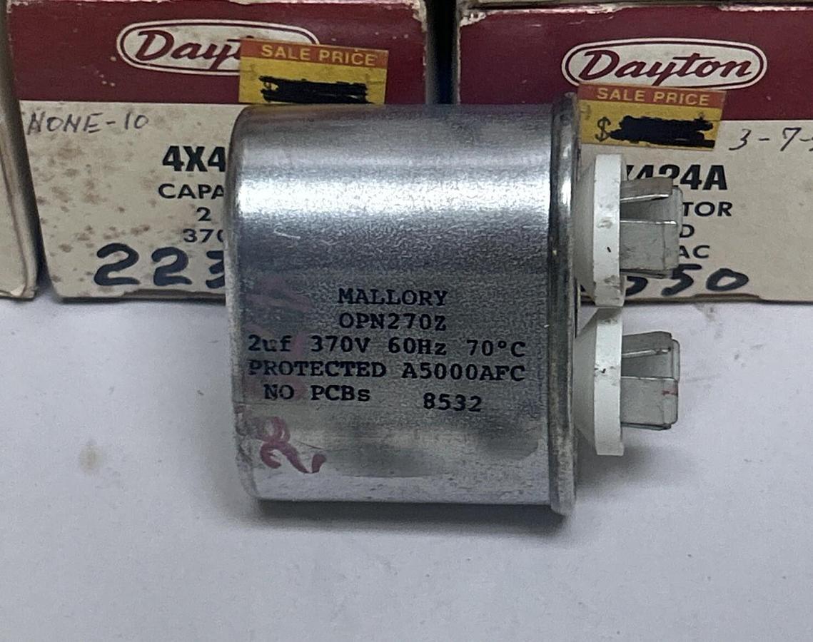 DAYTON,4X424A,CAPACITOR 2MFD 370V LOT OF 9 NOS