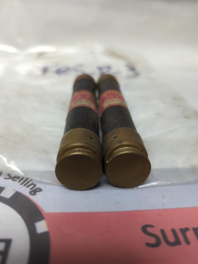 Used COOPER BUSSMAN,FRS-R-3,FUSETRON 3 AMP FUSE LOT OF 2 PRE-OWNED