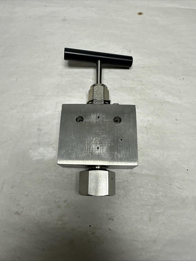 Swagelock,SS-645-FPAR,Manifold 45000 PSI