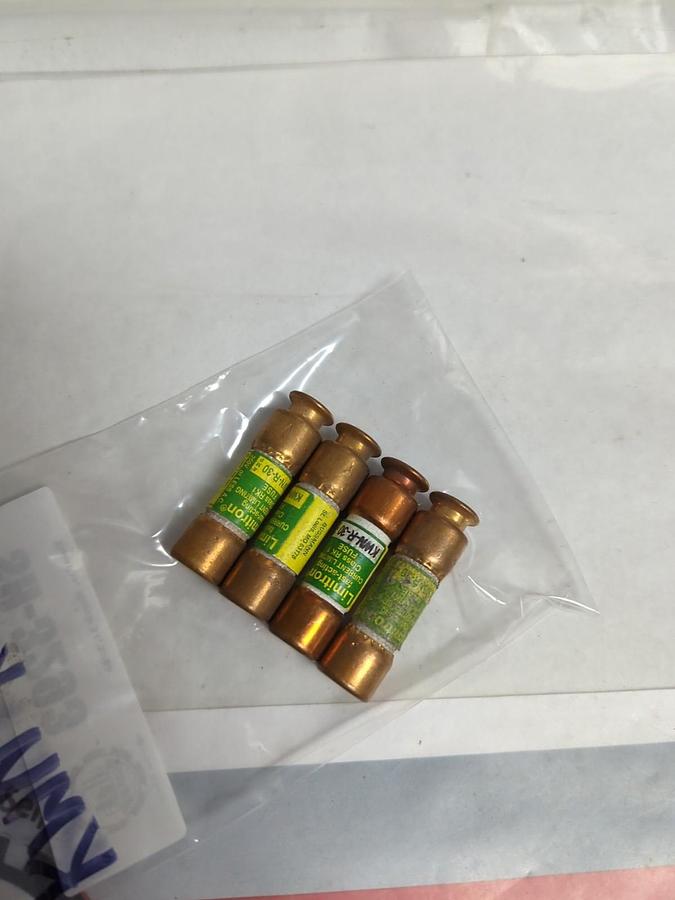Used COOPER BUSSMANN,KWN-R-30,LIMITRON 30 AMP FUSE LOT OF 4 PRE-OWNED