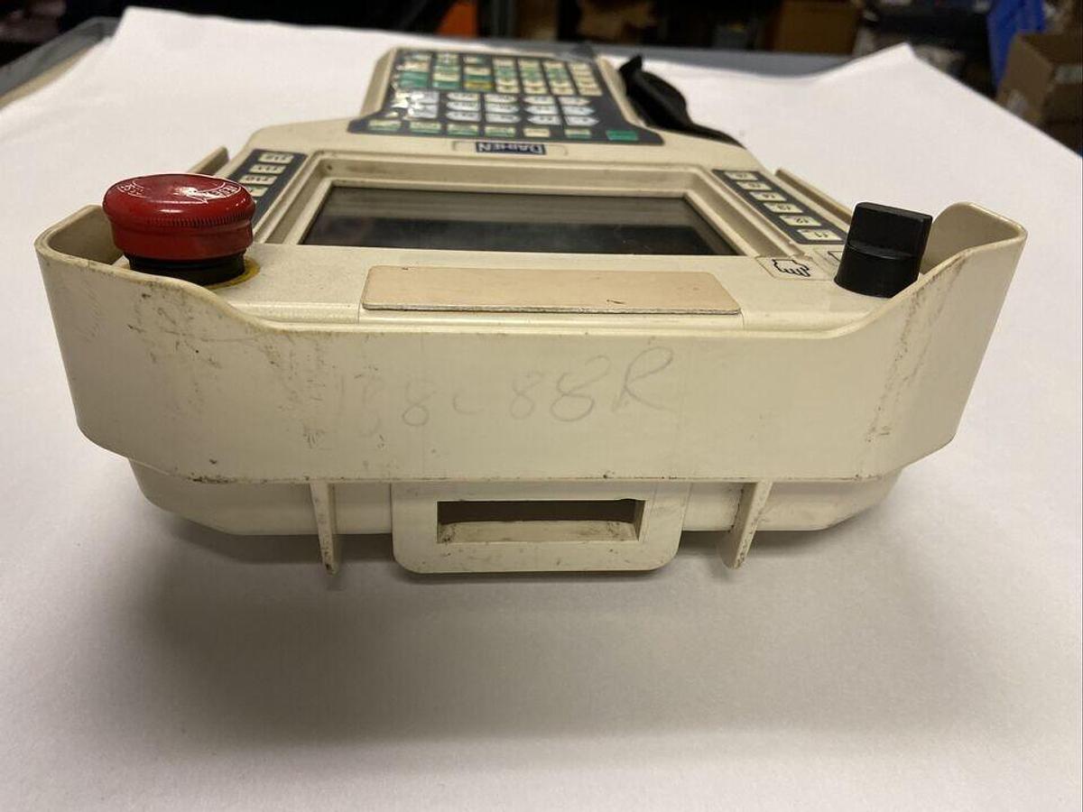 Used NACHI DAIHEN,AXTPDDON-UC15,PENDANT L9294