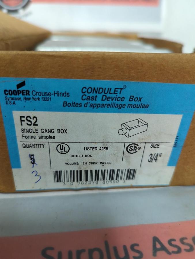 COOPER CROUSE-HINDS,FS2,SINGLE GANG BOX CONDUIT OUTLET 3/4 INCH LOT OF 3 NOS