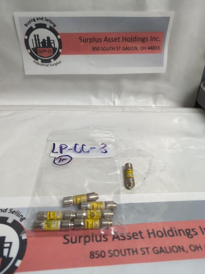 Used COOPER BUSSMANN,LP-CC-3,LOW-PEAK 3 AMP FUSE LOT OF 7 PRE-OWNED