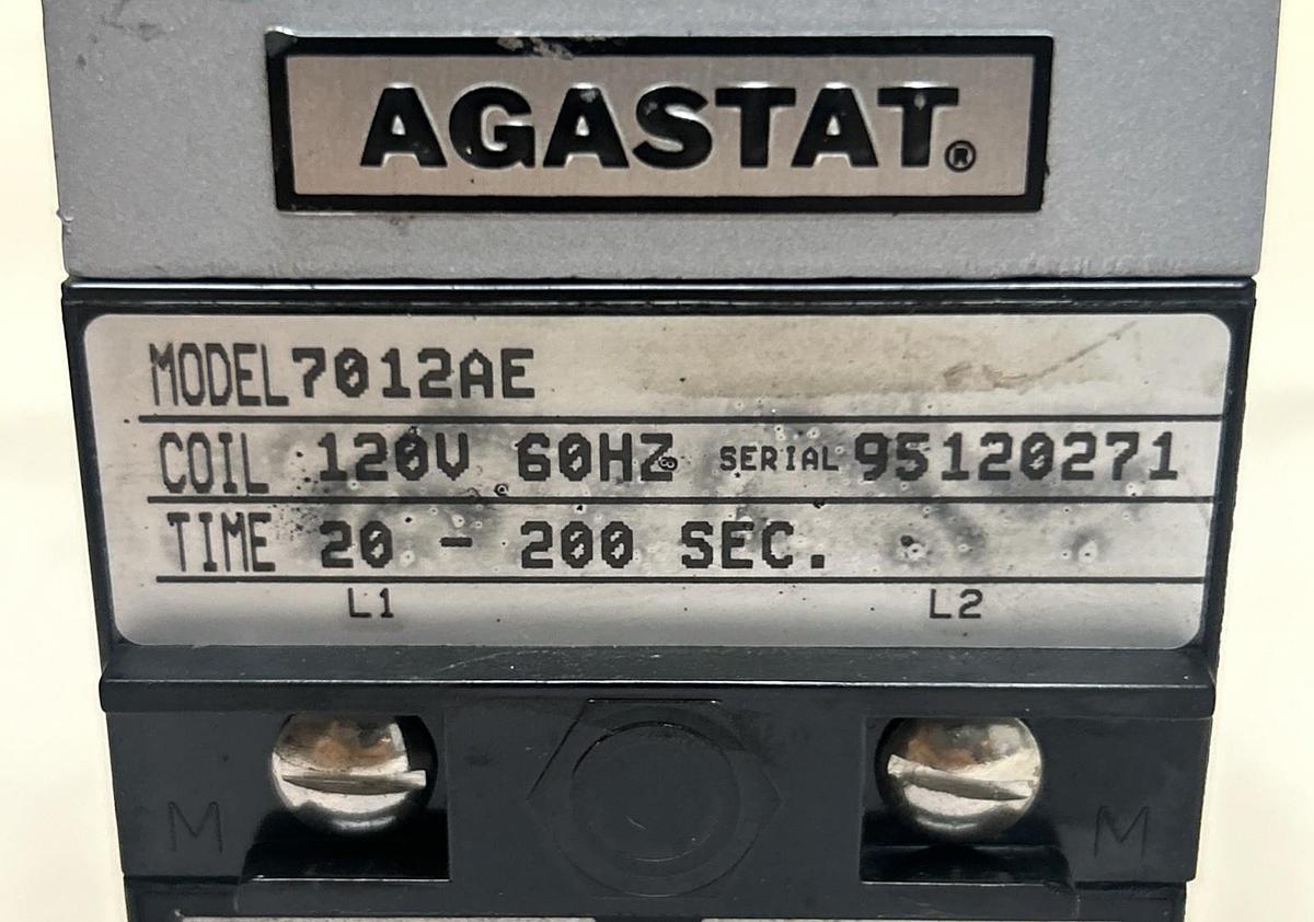 Used AGASTAT,7012AE,TIME DELAY RELAY 20-200 SECONDS 120V COIL