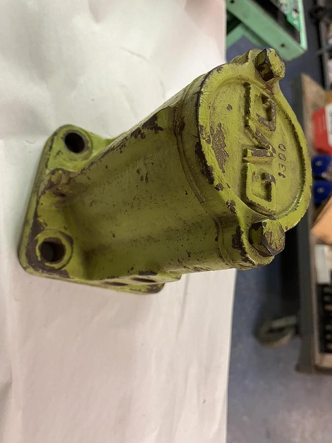 Used CVC,1300,CLEVELAND PNEUMATIC VIBRATOR