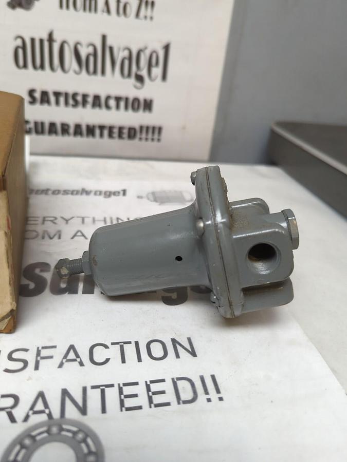 FISHER CONTROLS,67R-208,REGULATOR NOS