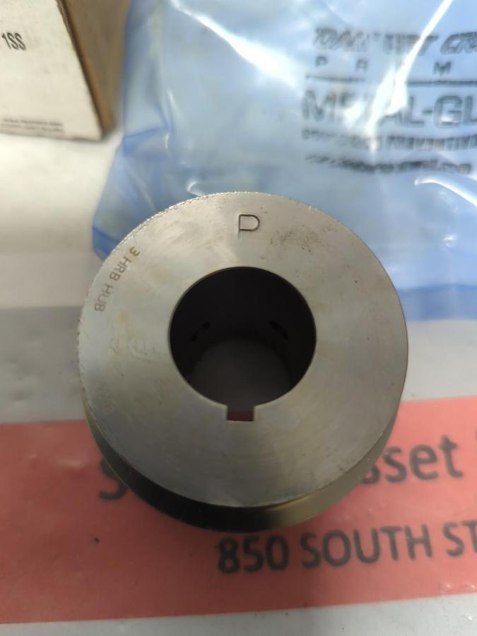 REXNORD,10483769,3HCB HUB 0.875" BORE 5/32" X 5/64" NSKW 1SS NOS