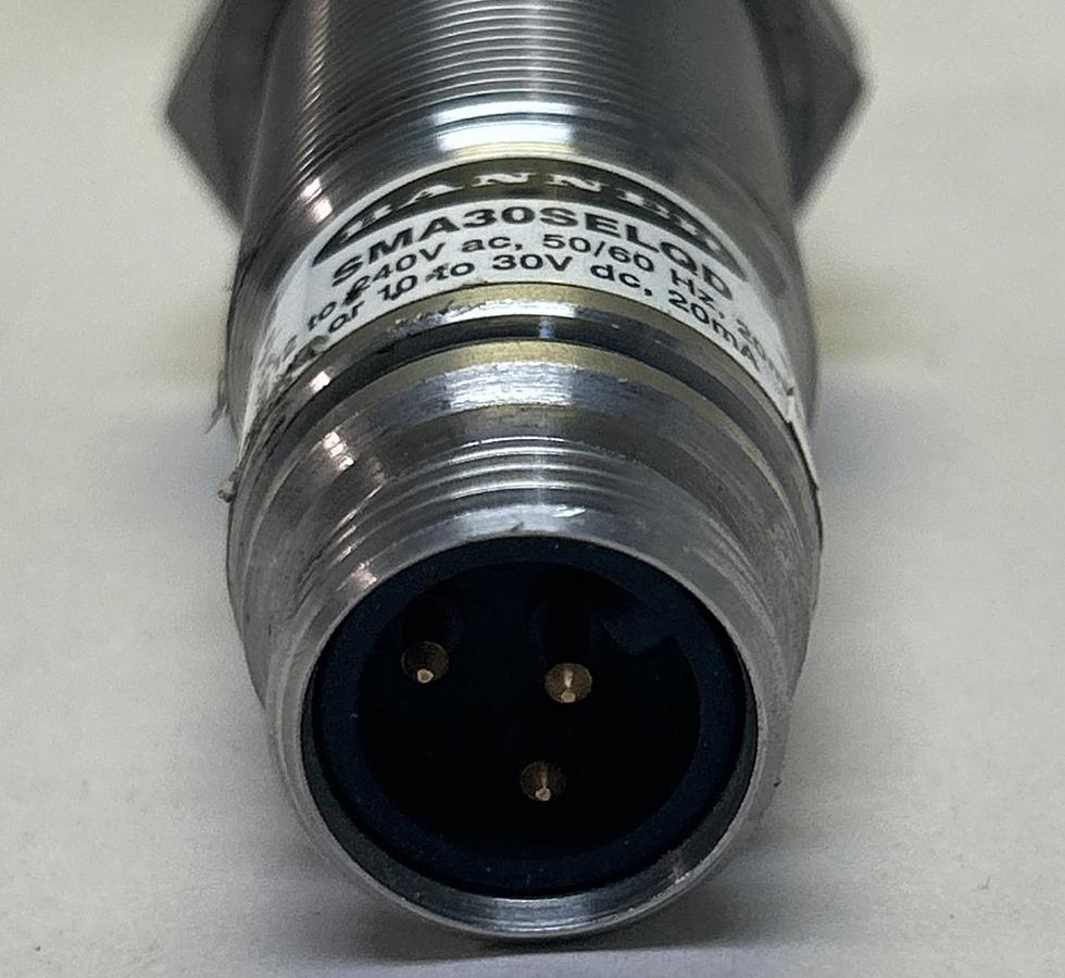 Used BANNER,SMA30SELQD,PHOTOELECTRIC SENSOR EMMITTER