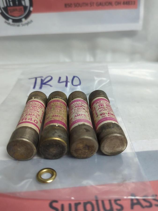 Used GOULD SHAWMUT,TR-40,TRI-ONIC 40 AMP FUSE LOT OF 4 PRE-OWNED