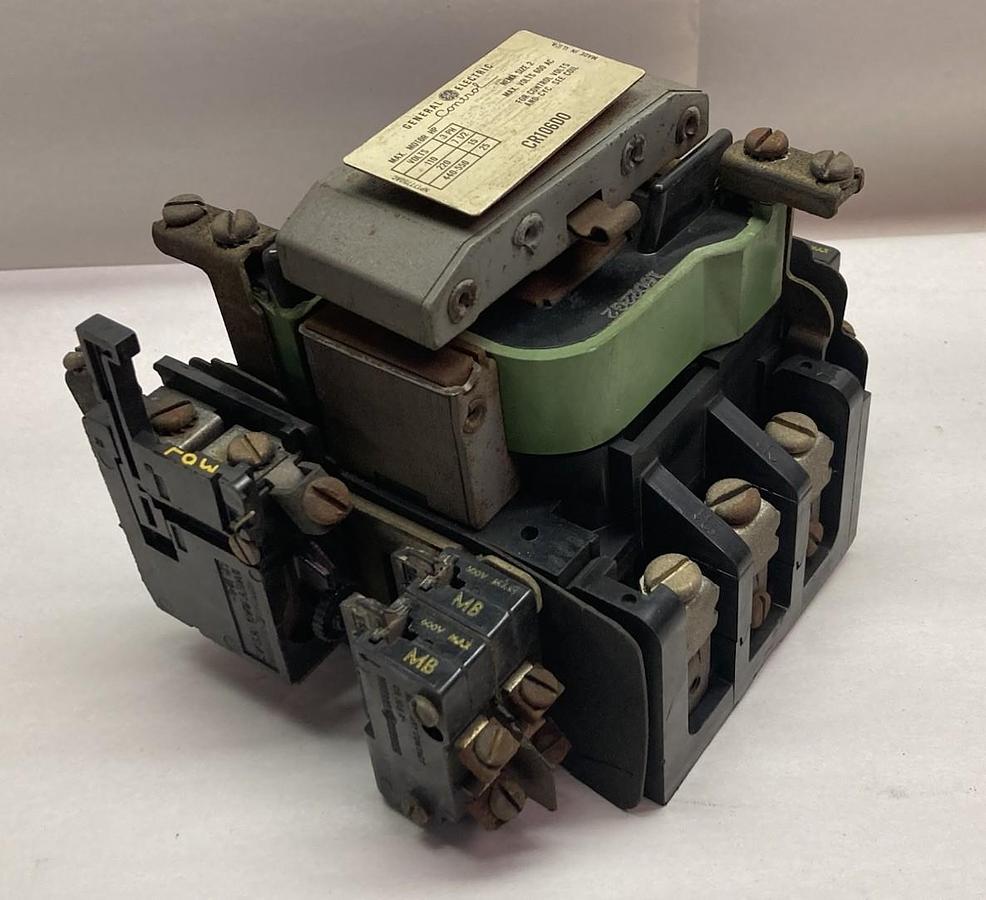 Used General Electric,CR106D0,Size 2 3-Phase Motor Starter 600Vac