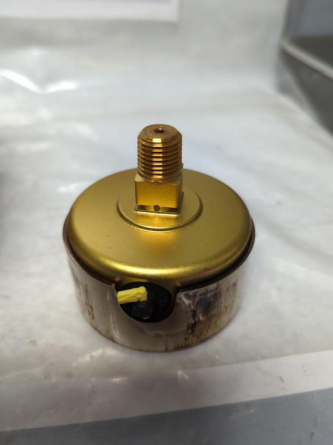 WIKA,9318194,GAUGE 2-1/2 IN FACE 1/4 IN NPT BACK CONNECTION 200PSI NOS