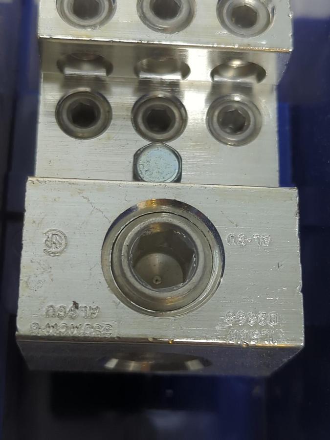 ILSCO,LDB-24-500,SNAPLOC POWER DISTRIBUTION BOX 760 AMPS 1-POLE NOS