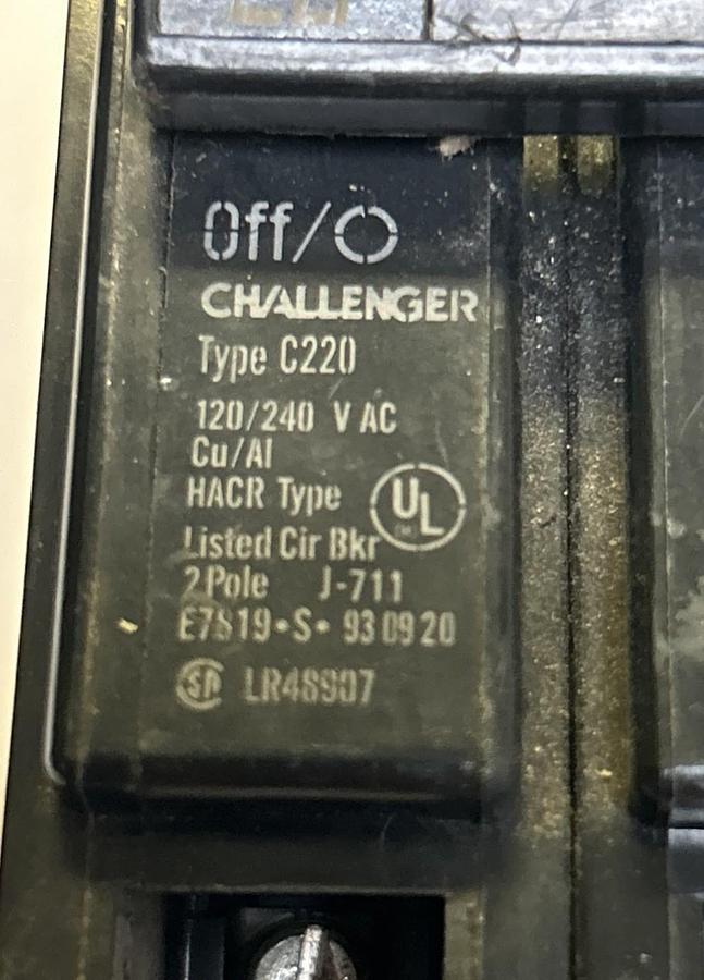 Used CHALLENGER,C220,CIRCUIT BREAKER 20A 120/240V 2P LOT OF 2