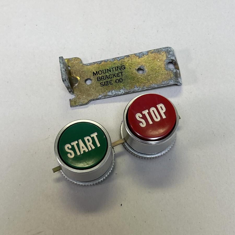 ALLEN BRADLEY,1481-N1,PUSH BUTTON KIT NOS