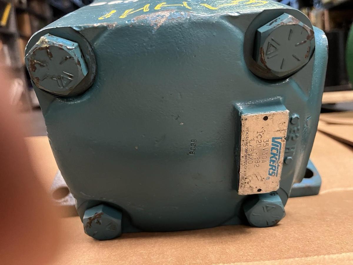 Used VICKERS,35V30A-1C20-282,HYDRAULIC VANE PUMP