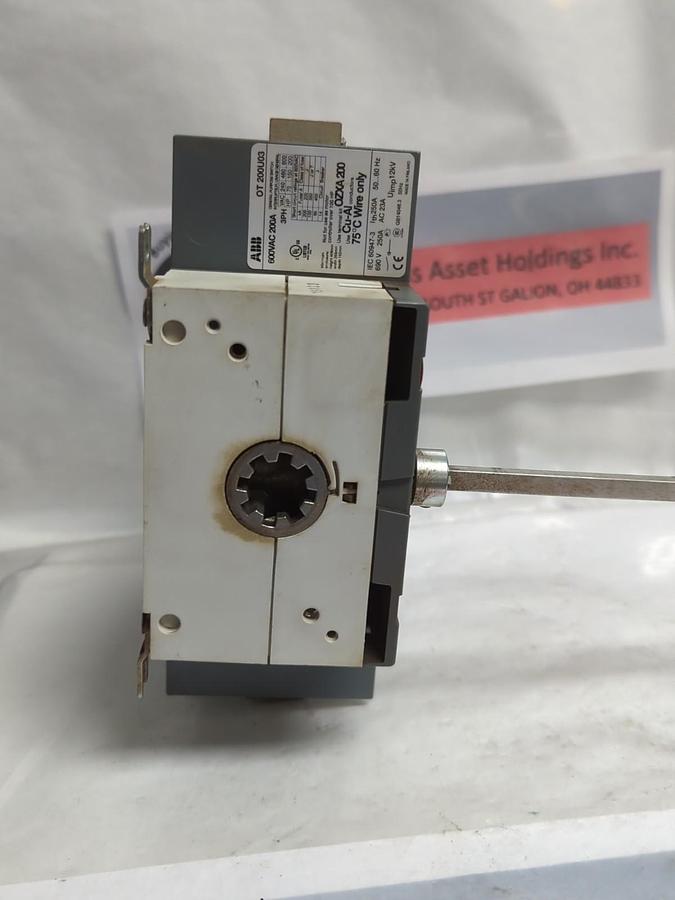 Used ABB,OT 200U03,DISCONNECT SWITCH 3-POLE 600V 200A PRE-OWNED