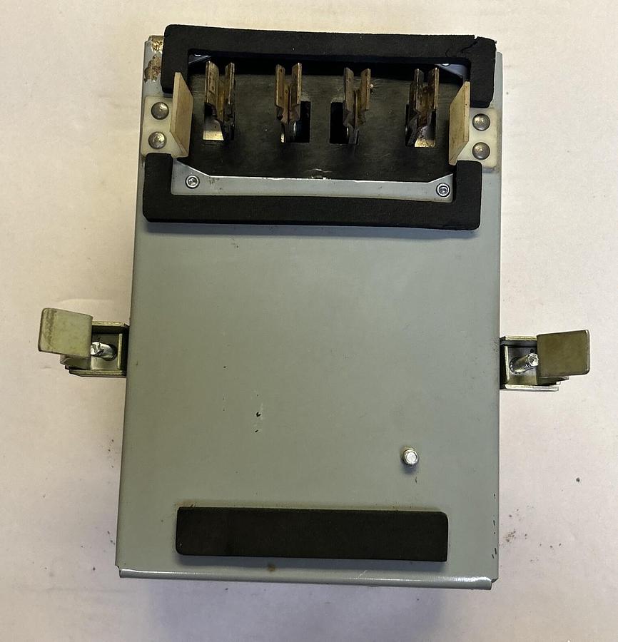 Used GENERAL ELECTRIC,DFPTQLX4,DISCONNECT SWITCH 15-50AMP 240VAC