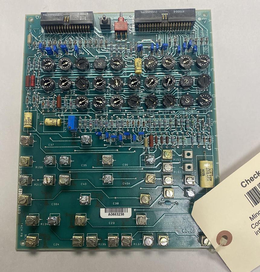 Used GENERAL ELECTRIC,DS3800DGRD1D1C, AUXILARY BOARD