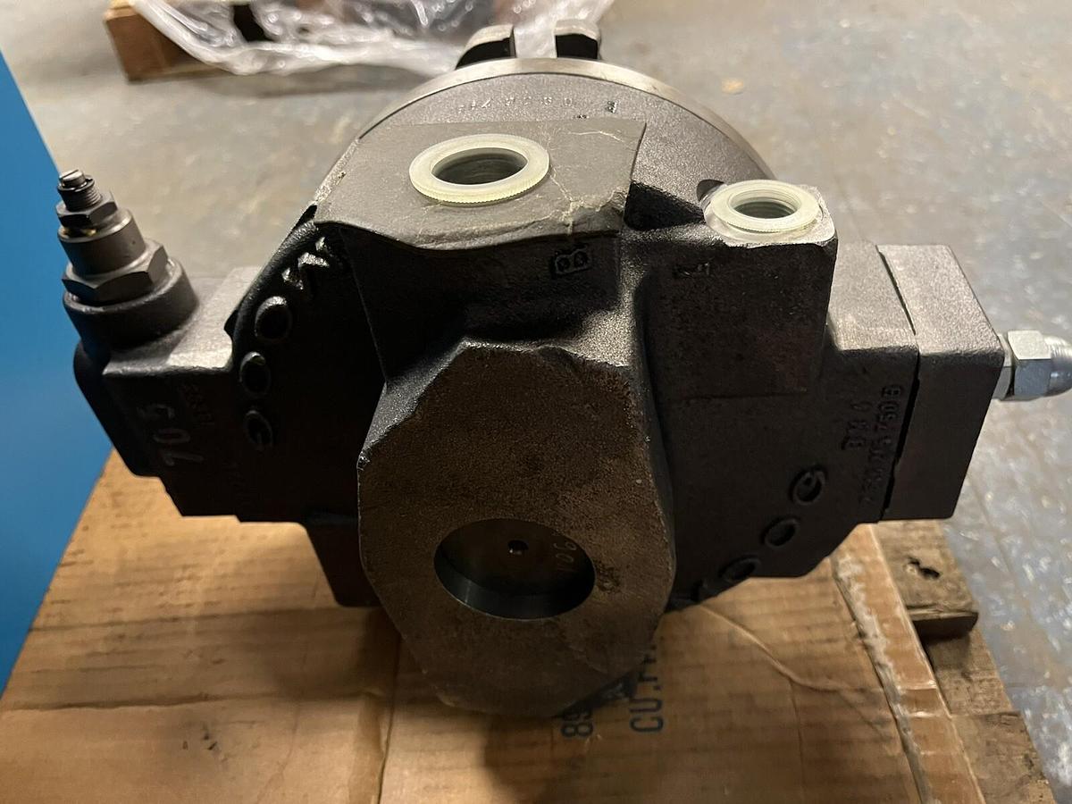 MOOG,0-514-600-043,RADIAL PISTON PUMP