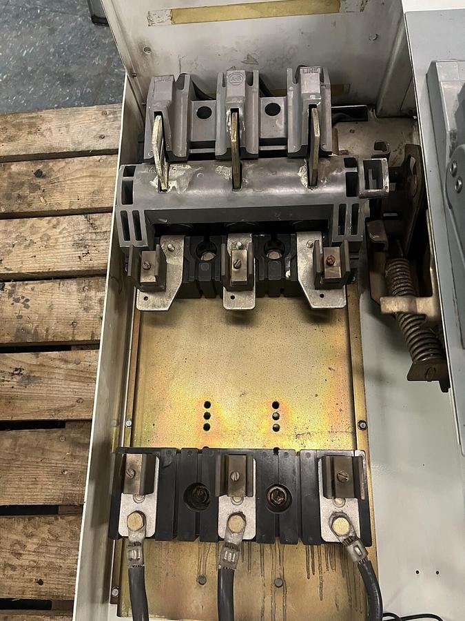 Used ALLEN BRADLEY,2112B,SIZE 4 45" MCC FUSED STARTER BUCKET 100HP