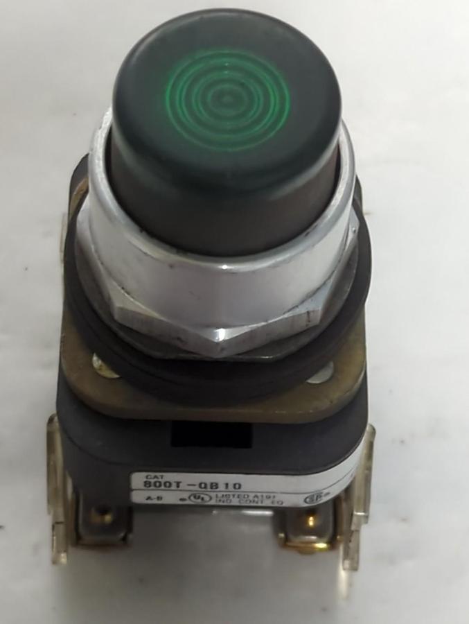 Used ALLEN BRADLEY,800T-QB10,SER T GREEN ILLUMINATED PUSH BUTTON PRE-OWNED