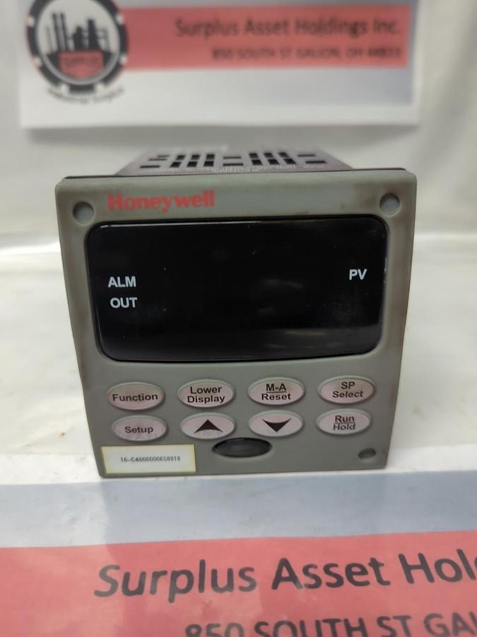 Used HONEYWELL,DC2500-EE-OLOR-200-1000-E0-0,UDC2500 DIGITAL CONTROLLER PRE-OWNED