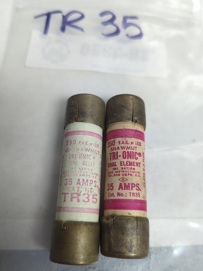 Used GOULD SHAWMUT,TR-35,TRI-ONIC 35 AMP FUSE LOT OF 2 PRE-OWNED